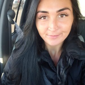 Meet your Posher, Joanna